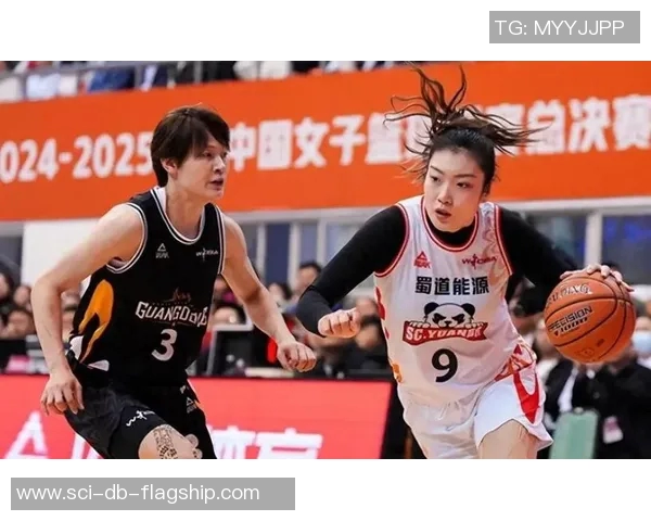 东莞女篮夺冠时刻主教练黄思静感动落泪换下自己见证辉煌瞬间